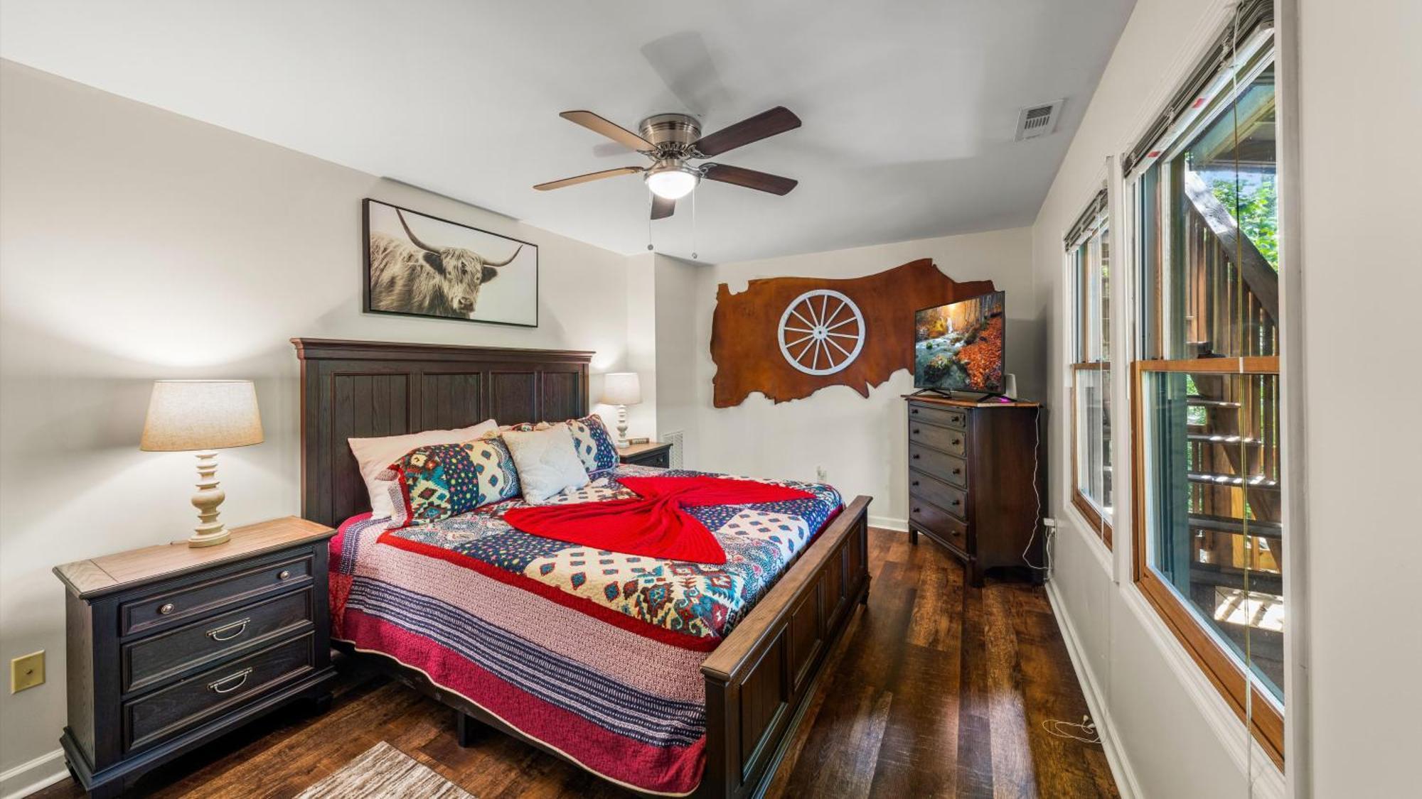 Whiskey Ridge Lodge, A Restored 1940S Gem, 2 Mins From Downtown, Breathtaking City Views, Custom Game Room, And Spacious Elegance Gatlinburg Kültér fotó