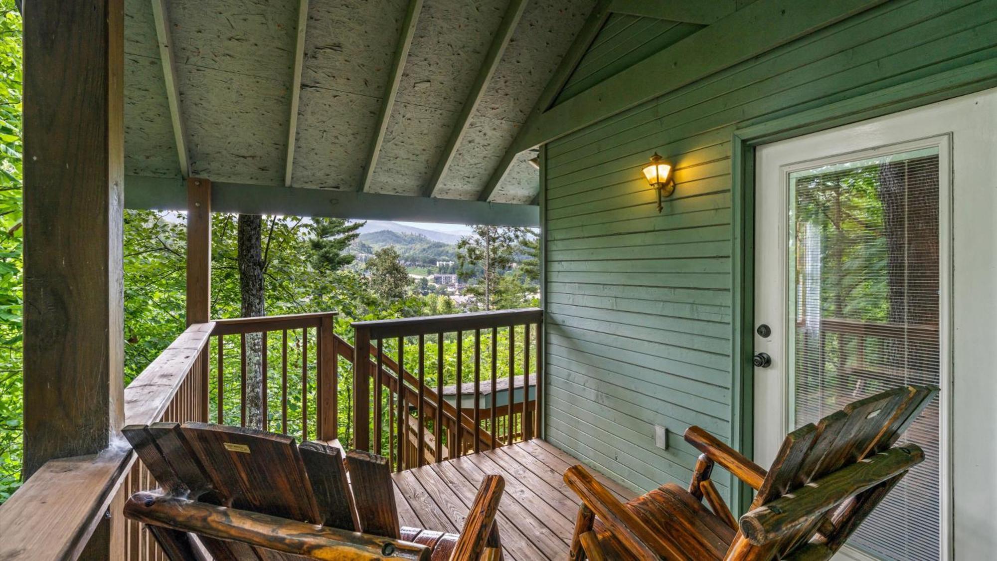 Whiskey Ridge Lodge, A Restored 1940S Gem, 2 Mins From Downtown, Breathtaking City Views, Custom Game Room, And Spacious Elegance Gatlinburg Kültér fotó