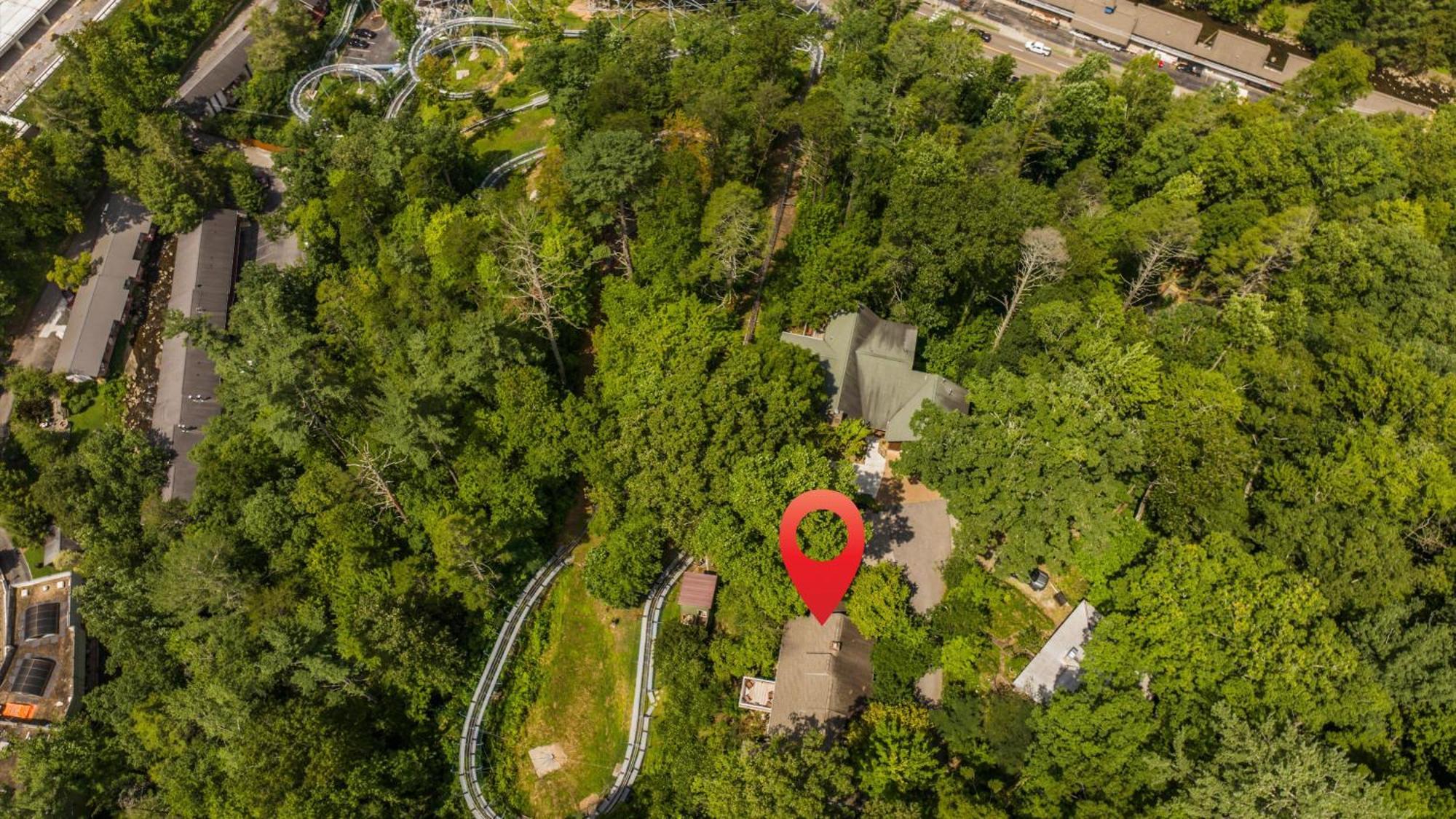 Whiskey Ridge Lodge, A Restored 1940S Gem, 2 Mins From Downtown, Breathtaking City Views, Custom Game Room, And Spacious Elegance Gatlinburg Kültér fotó