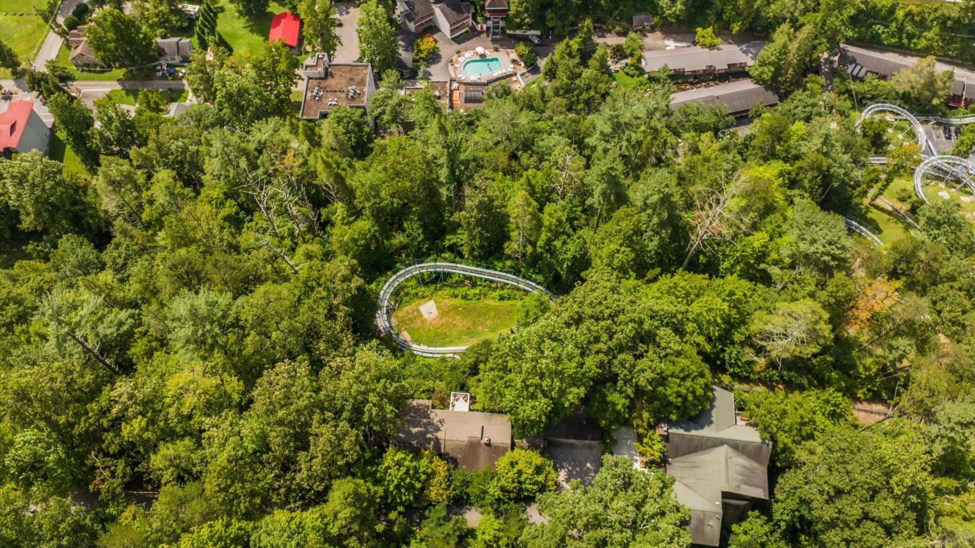 Whiskey Ridge Lodge, A Restored 1940S Gem, 2 Mins From Downtown, Breathtaking City Views, Custom Game Room, And Spacious Elegance Gatlinburg Kültér fotó